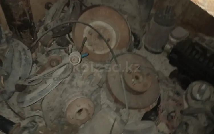 Цапфа тормозной диск суппорт ступица. Land Rover range Rover за 15 000 тг. в Алматы