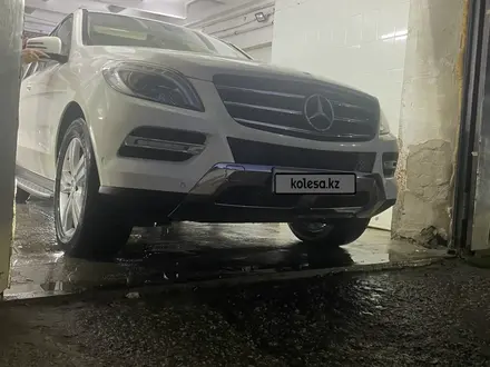 Mercedes-Benz ML 350 2012 года за 10 000 000 тг. в Актобе – фото 3