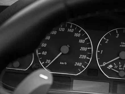 BMW 330 2003 года за 7 000 000 тг. в Караганда – фото 9