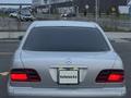 Mercedes-Benz E 320 2001 годаүшін4 900 000 тг. в Астана – фото 5