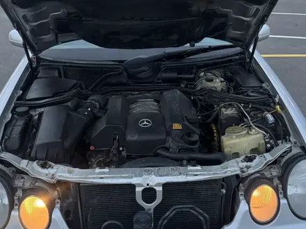 Mercedes-Benz E 320 2001 года за 4 900 000 тг. в Астана – фото 6