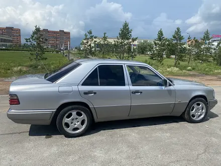 Mercedes-Benz E 220 1995 года за 2 500 000 тг. в Кокшетау – фото 9