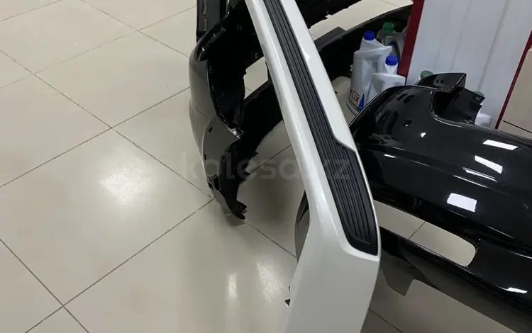 Юбка заднего бампера обвес Toyota Land Cruiser 200 Executive Lounge за 290 000 тг. в Костанай