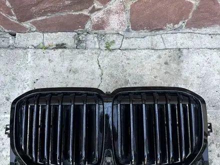 ЭЛЕКТРОЖАЛЮЗИ 51749853855 ПЕРЕДНЕЙ РЕШЕТКИ РАДИАТОРА BMW X7LCI РЕСТАЙЛИНГ за 150 000 тг. в Караганда