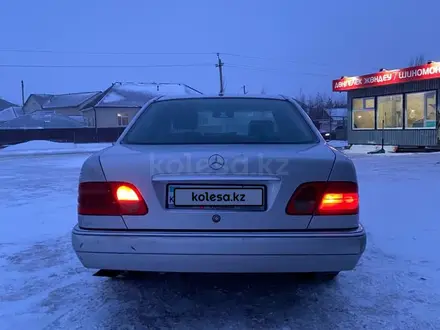 Mercedes-Benz E 240 1999 года за 2 100 000 тг. в Астана – фото 6