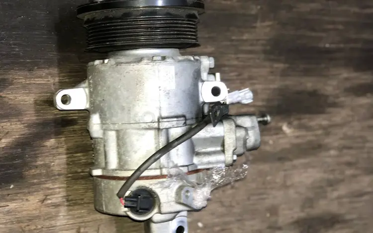 Компрессор кондиционера 3UZ за 505 тг. в Алматы