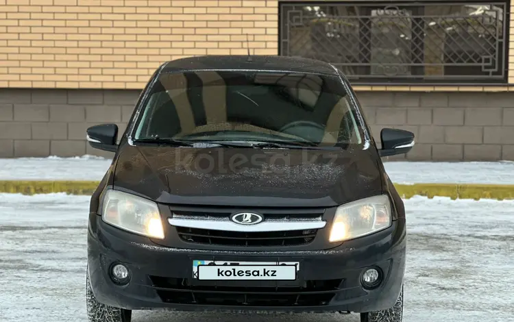 ВАЗ (Lada) Granta 2190 2013 годаfor2 500 000 тг. в Актобе