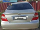 Toyota Camry 2002 годаүшін4 600 000 тг. в Актобе – фото 4