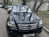 Mercedes-Benz ML 500 2006 годаүшін8 000 000 тг. в Алматы – фото 2