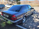 Mercedes-Benz C 180 1995 года за 2 400 000 тг. в Караганда – фото 4