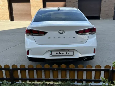 Hyundai Sonata 2017 года за 9 700 000 тг. в Караганда – фото 10