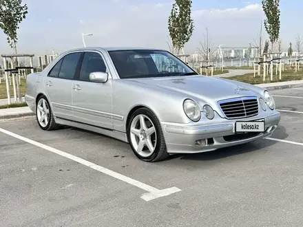 Mercedes-Benz E 55 AMG 2000 года за 7 200 000 тг. в Шымкент – фото 4