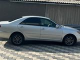 Toyota Camry 2002 года за 4 300 000 тг. в Мерке – фото 2