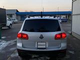 Volkswagen Touareg 2004 года за 4 000 000 тг. в Алматы