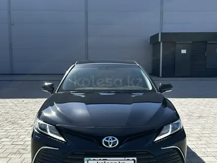 Toyota Camry 2023 года за 14 500 000 тг. в Караганда – фото 2
