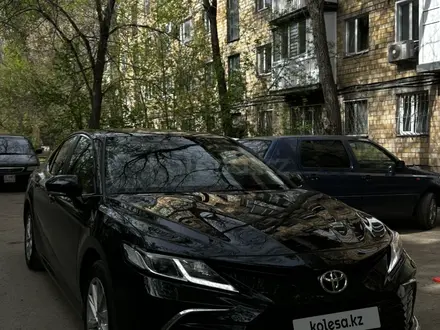 Toyota Camry 2023 года за 14 500 000 тг. в Караганда – фото 4