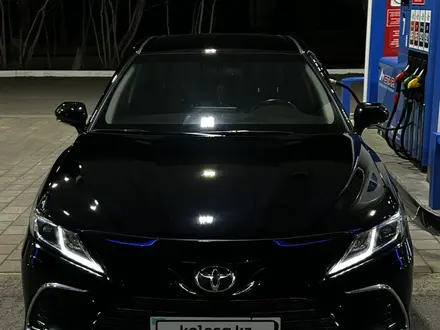 Toyota Camry 2023 года за 14 500 000 тг. в Караганда – фото 5