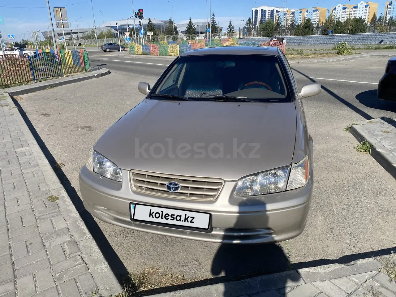 Toyota Camry, 2000