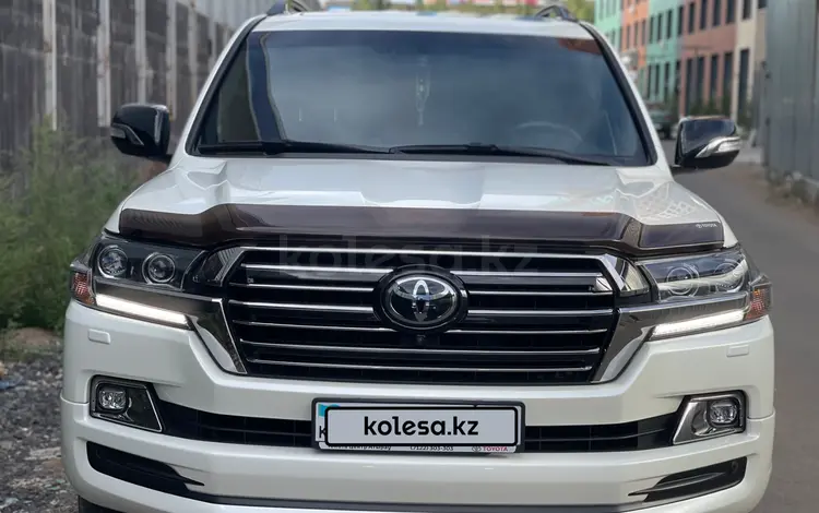 Toyota Land Cruiser 2018 года за 46 100 000 тг. в Астана