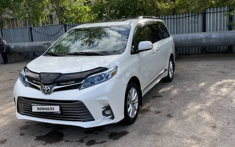 Toyota Sienna 2016 года за 13 500 000 тг. в Астана