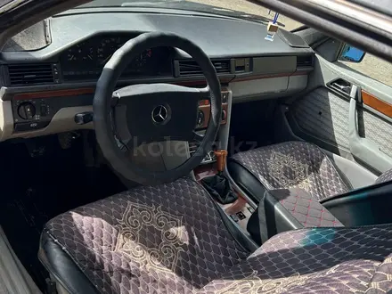 Mercedes-Benz E 230 1990 года за 1 150 000 тг. в Караганда – фото 7