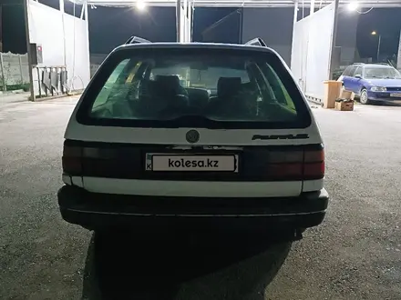 Volkswagen Passat 1993 года за 750 000 тг. в Тараз – фото 4