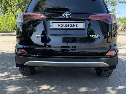 Toyota RAV4 2017 года за 11 500 000 тг. в Караганда – фото 4