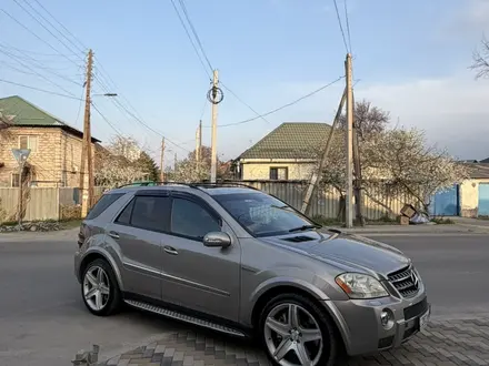 Mercedes-Benz ML 63 AMG 2006 года за 12 500 000 тг. в Алматы – фото 2