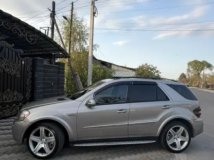 Mercedes-Benz ML 63 AMG 2006 года за 12 500 000 тг. в Алматы – фото 3