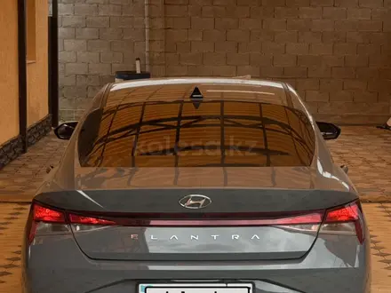 Hyundai Elantra 2021 года за 9 000 000 тг. в Алматы – фото 5