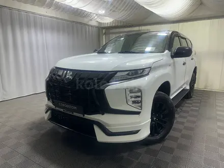 Mitsubishi Montero Sport, 2022