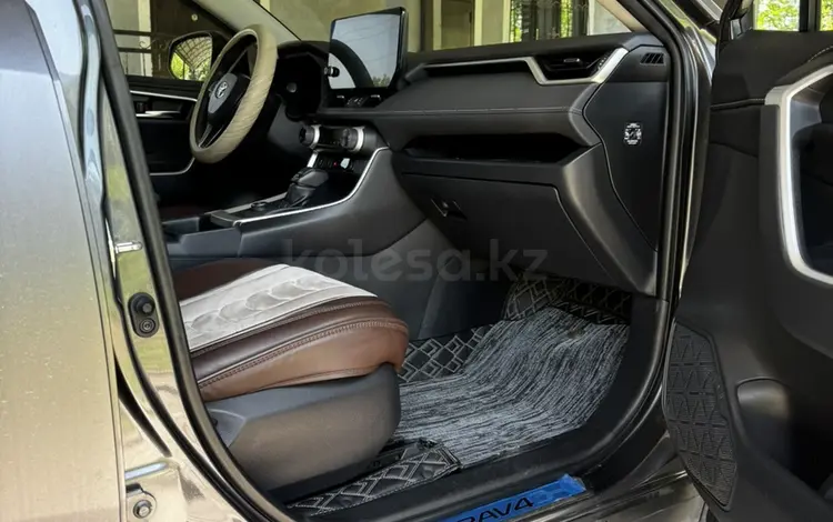 Toyota RAV4 2022 годаүшін19 500 000 тг. в Алматы