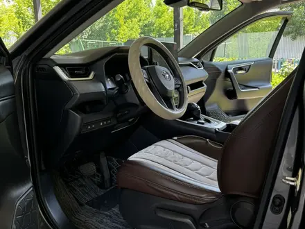 Toyota RAV4 2022 года за 19 500 000 тг. в Алматы – фото 6