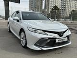 Toyota Camry 2018 года за 14 900 000 тг. в Шымкент – фото 2