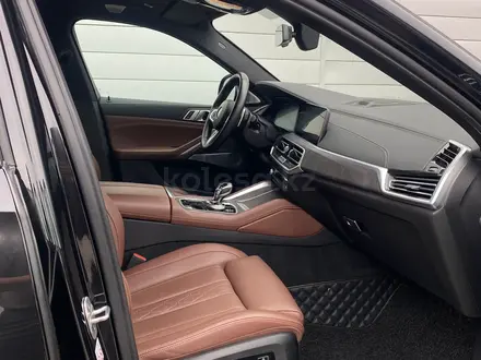 BMW X6 2021 года за 45 150 000 тг. в Астана – фото 13