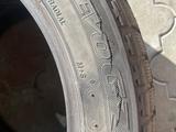 Зимние шины 215 50 17 бриджестоун за 45 000 тг. в Алматы – фото 4