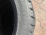 Зимние шины 215 50 17 бриджестоун за 45 000 тг. в Алматы – фото 2