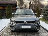 Volkswagen Tiguan 2017 года за 12 000 000 тг. в Алматы