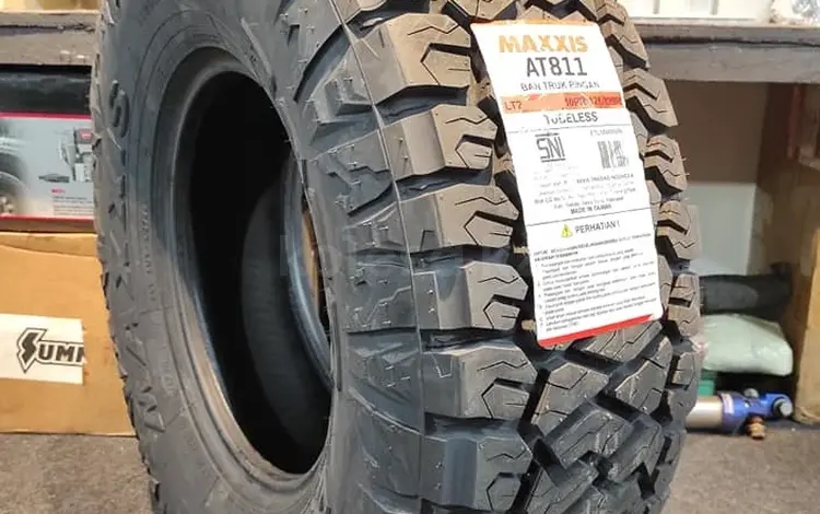 37X12.50 R17 Maxxis Razr AT811 за 156 000 тг. в Алматы