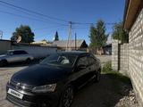 Volkswagen Jetta 2014 годаүшін4 400 000 тг. в Усть-Каменогорск – фото 2