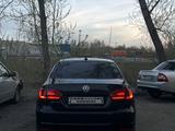 Volkswagen Jetta 2014 годаүшін4 400 000 тг. в Усть-Каменогорск – фото 4
