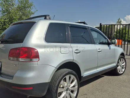 Volkswagen Touareg 2003 года за 4 800 000 тг. в Алматы – фото 5