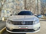 Volkswagen Passat 2013 года за 4 200 000 тг. в Актобе – фото 2