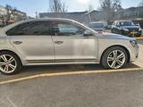 Volkswagen Passat 2013 года за 4 200 000 тг. в Актобе – фото 4