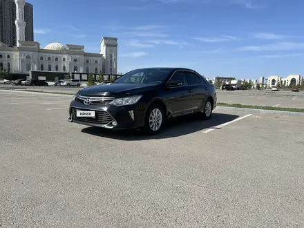 Toyota Camry 2017 года за 12 500 000 тг. в Астана – фото 2