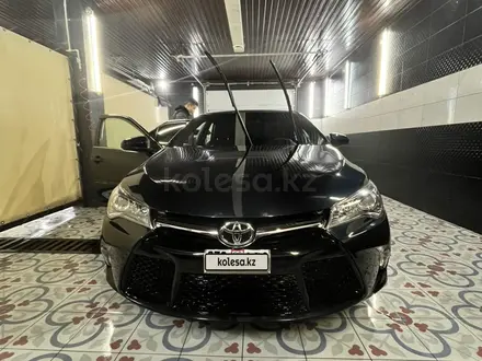 Toyota Camry 2017 года за 7 400 000 тг. в Уральск – фото 5