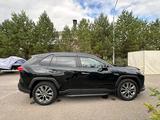 Toyota RAV4 2022 года за 16 500 000 тг. в Астана – фото 3