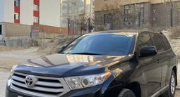 Toyota Highlander 2012 годаfor8 800 000 тг. в Актау