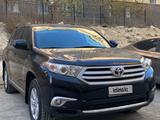 Toyota Highlander 2012 года за 8 800 000 тг. в Актау – фото 2