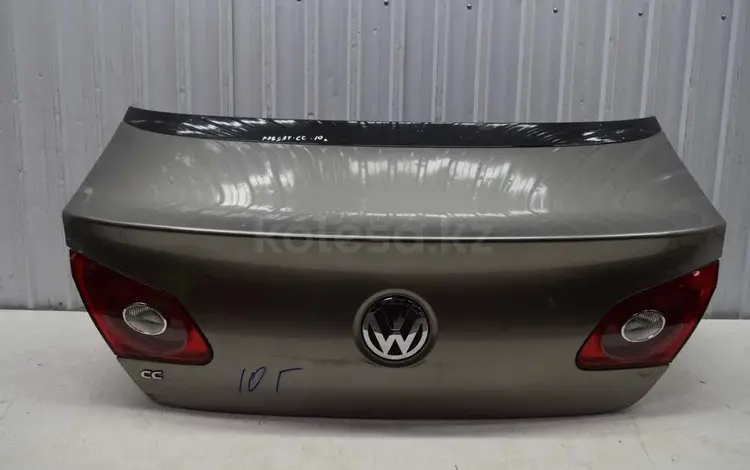 Крышка багажника на Volkswagen за 19 990 тг. в Актау